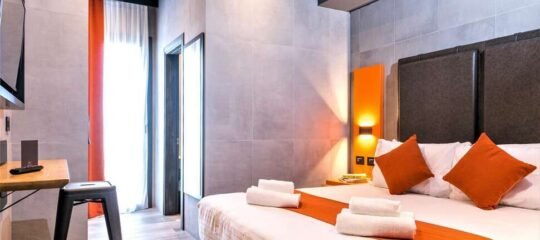 J24 Milano - Vlucht + hotel Milaan