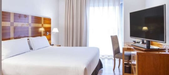 Senator Parque Central Hotel - Vlucht + hotel Valencia