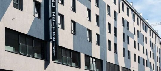 Hotel Zeitgeist - Vlucht + hotel Wenen