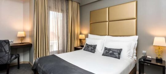 Czar Lisbon Hotel - Vlucht + hotel Lissabon