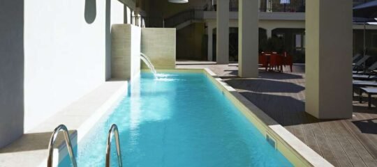 The Building - Vlucht + hotel Rome