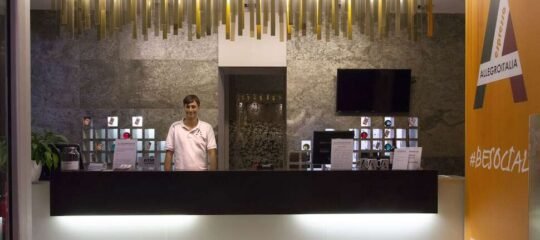 Smy Bologna Centrale - Vlucht + hotel Bologna