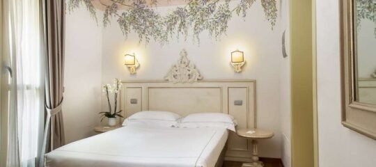 Hotel Art Atelier - Vlucht + hotel Florence