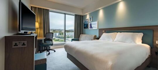Hampton by Hilton Edinburgh West End - Vlucht + hotel Edinburgh