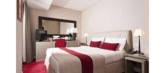 Hotel Dei Borgognoni - Vlucht + hotel Rome