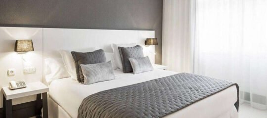 Hotel Ilunion Bilbao - Vlucht + hotel Bilbao