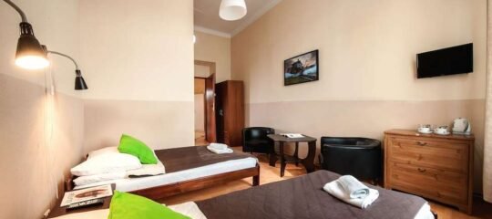 Station Aparthotel - Vlucht + hotel Krakau