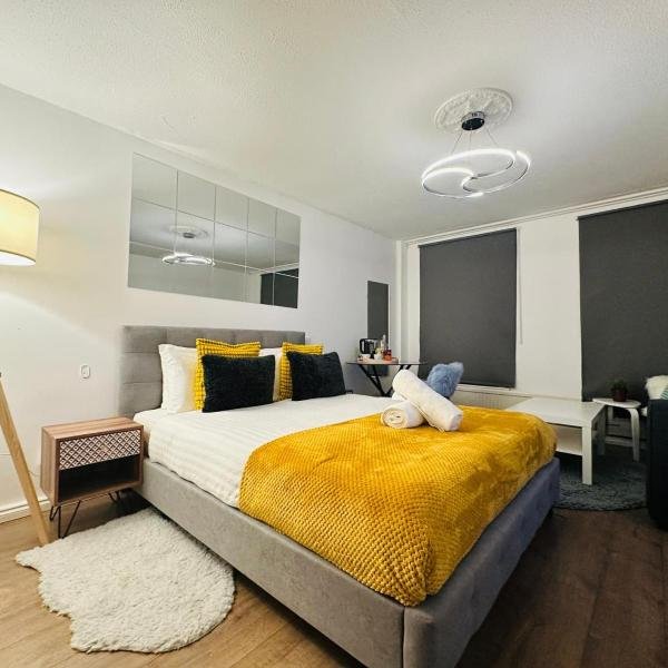 Opulent Retreat