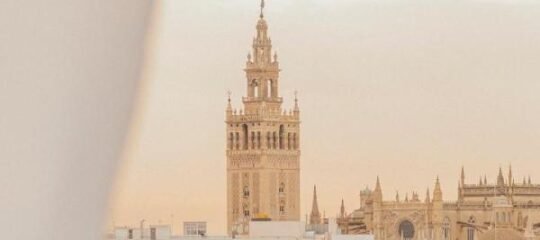 Hotel Colón Gran Meliá - The Leading Hotels of the World