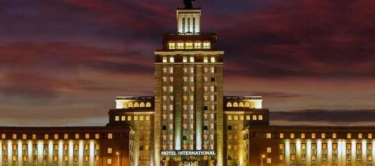 Grand Hotel International Prague - Vlucht + hotel Praag