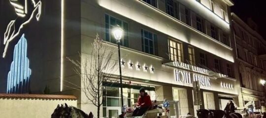 Hotel Ferreus Modern Art Deco