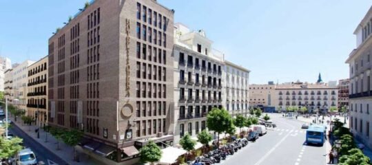 Hotel Ópera - Vlucht + hotel Madrid