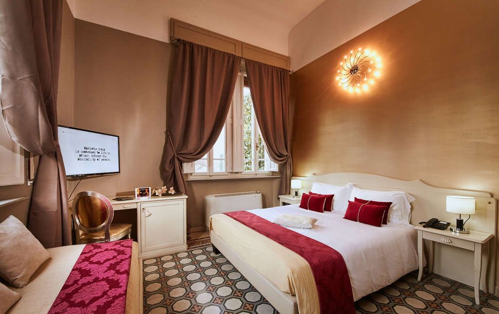 Villa Tower Inn - Vlucht + hotel Pisa