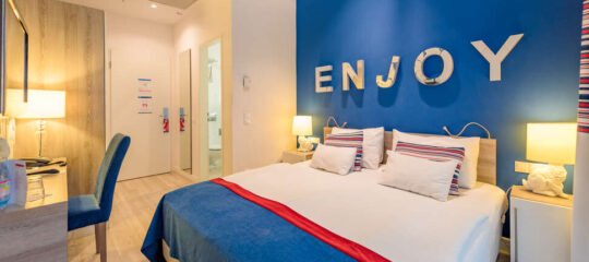 Estilo Fashion Hotel - Vlucht + hotel Boedapest