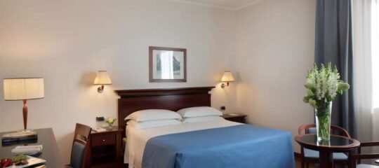 Starhotels Excelsior - Vlucht + hotel Bologna