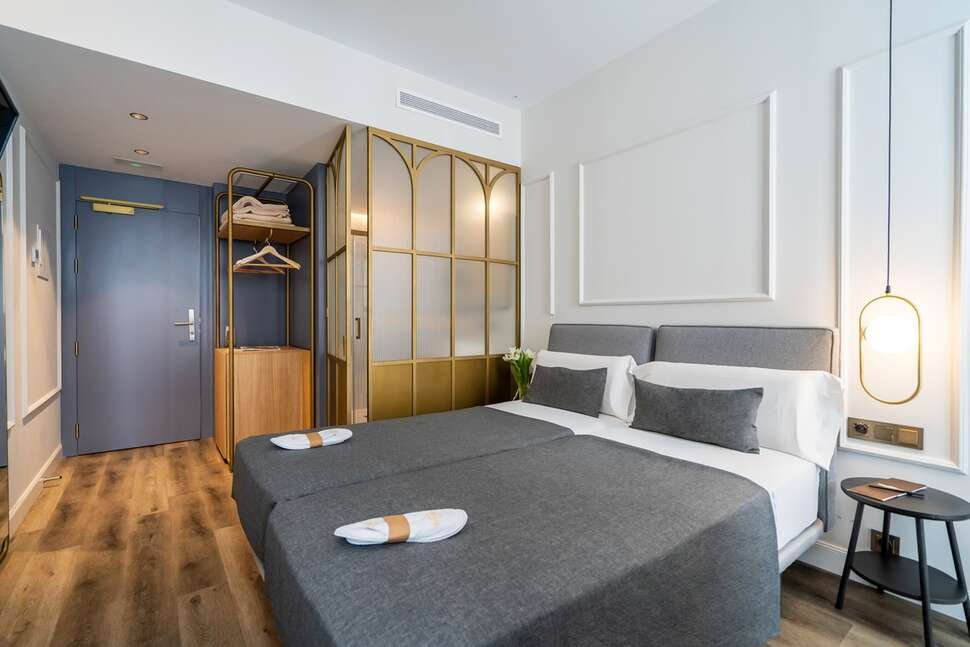 Hotel Conqueridor - Vlucht + hotel Valencia