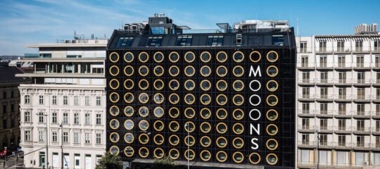 Mooons Wien - Vlucht + hotel Wenen