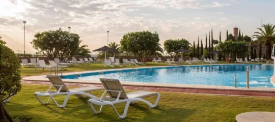 Hotel Ilunion Alcora Sevilla - Vlucht + hotel Sevilla