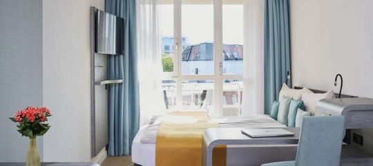 Living Hotel Kaiser Franz Joseph - Vlucht + hotel Wenen