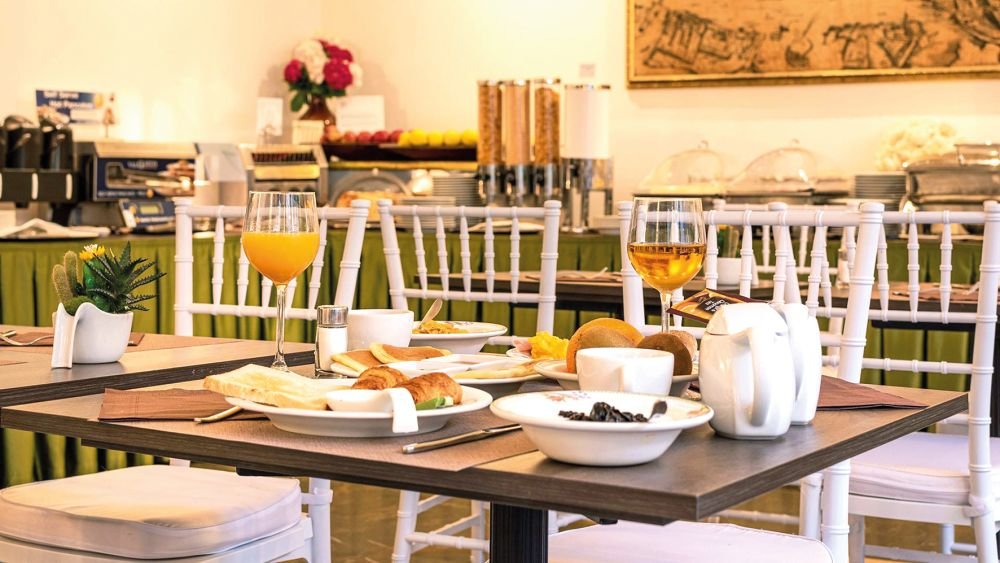Amadeus Hotel