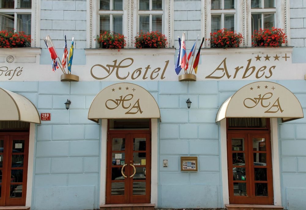 Arbes