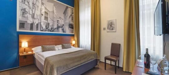 Metropolitan Old Town - Vlucht + hotel Praag