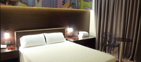 Athens City Hotel - Vlucht + hotel Athene