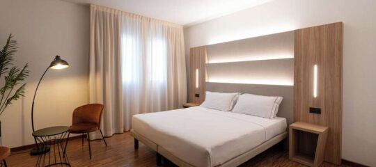 Bleis Hotel - Vlucht + hotel Bologna