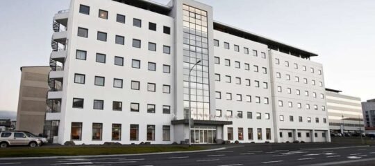 Hotel Cabin - Vlucht + hotel Reykjavik