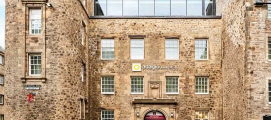 Aparthotel Adagio Edinburgh Royal Mile - Vlucht + hotel Edinburgh