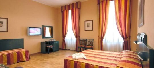 Hotel Bologna - Vlucht + hotel Pisa