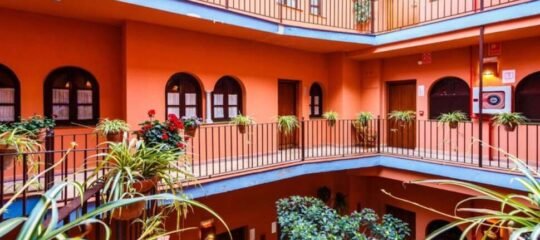 Patio de la Alameda - Vlucht + hotel Sevilla