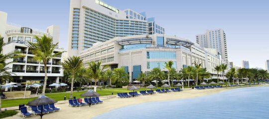Beach Rotana - Vlucht + hotel Abu Dhabi