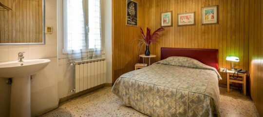 Hotel Ferretti - Vlucht + hotel Florence