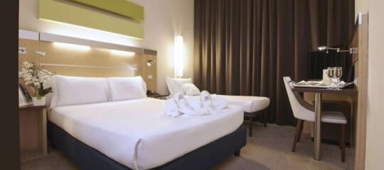 IH Hotels Milano Gioia - Vlucht + hotel Milaan