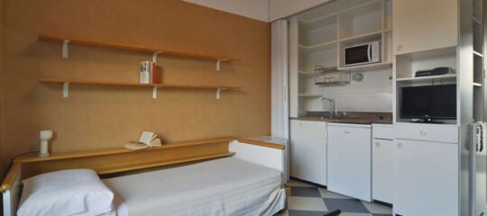 Residence Hotel Siloe - Vlucht + hotel Milaan