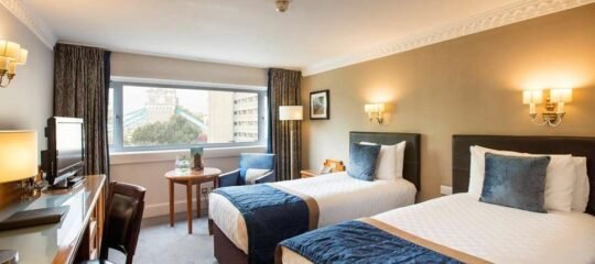 The Tower Hotel - Vlucht + hotel Londen