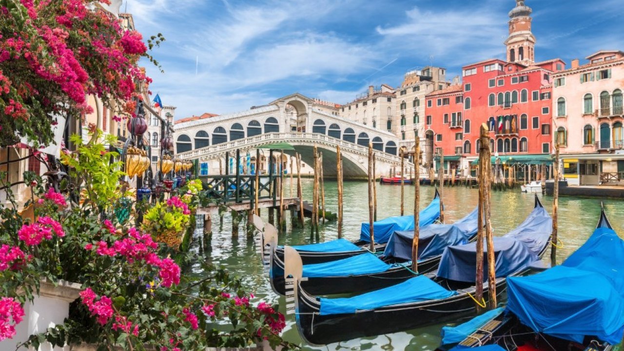 NH Venezia Laguna Palace - Vlucht + Hotel Venetië