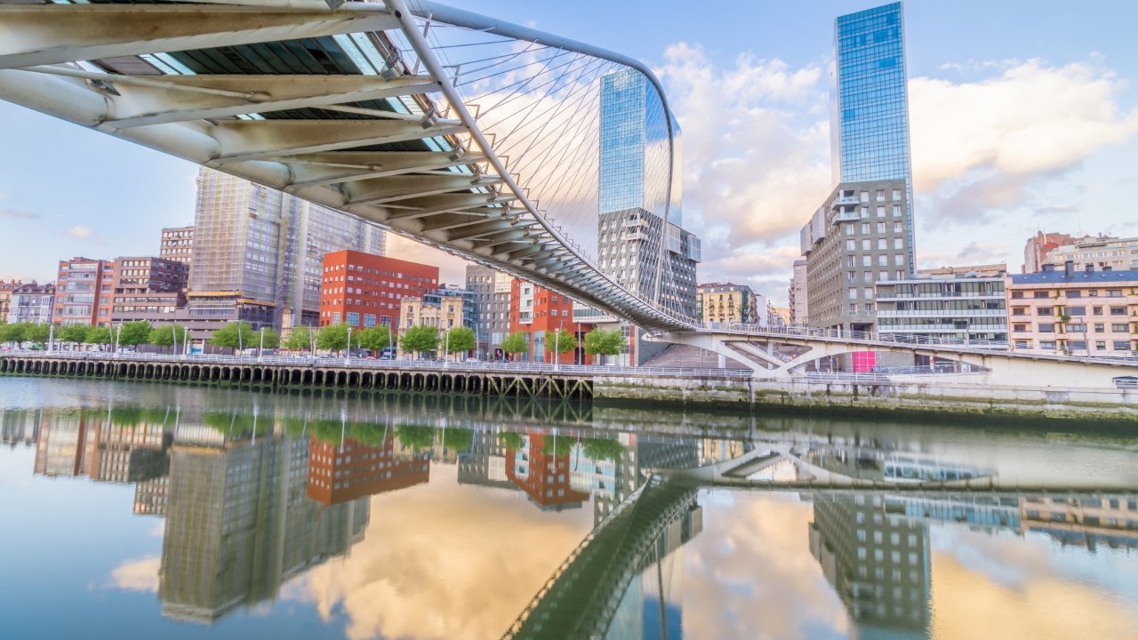 Hotel Gran Bilbao - Vlucht + Hotel Bilbao