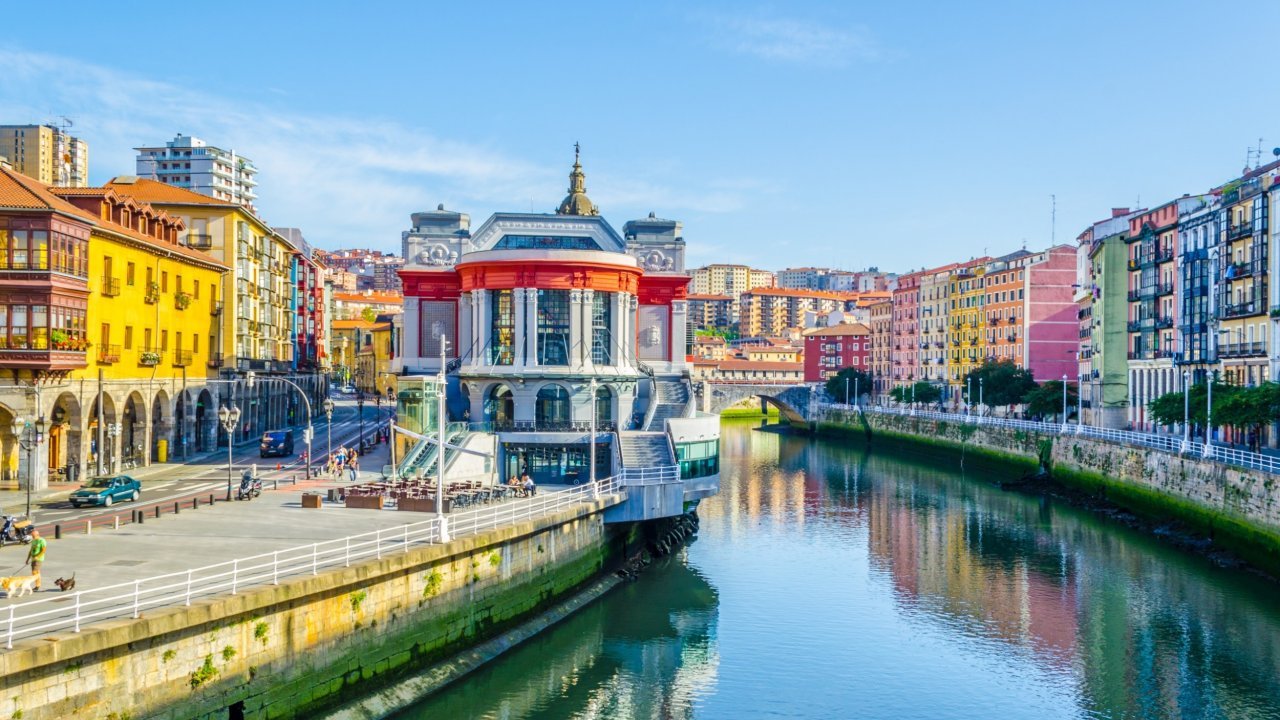 Pensión Basque Boutique - Vlucht + Hotel Bilbao