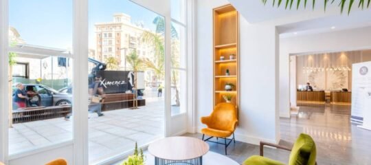 Soho Boutique Equitativa - Vlucht + Hotel Málaga