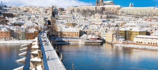 Comfort Hotel City East - Vlucht + Hotel Praag