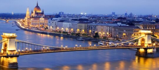 Verdi Grand Hotel - Vlucht + Hotel Boedapest