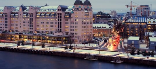 Comfort Hotel Xpress Youngstorget - Vlucht + Hotel Oslo