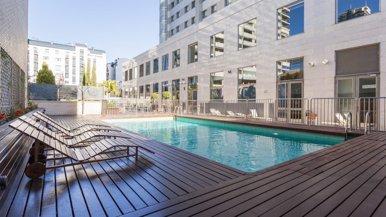 Ilunion Valencia 4* - Vlucht + Hotel Valencia