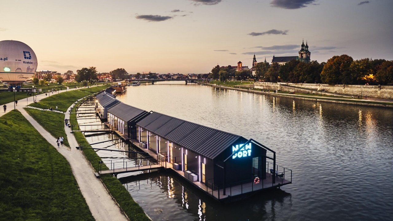 New Port Kraków - Vlucht + Hotel Krakau
