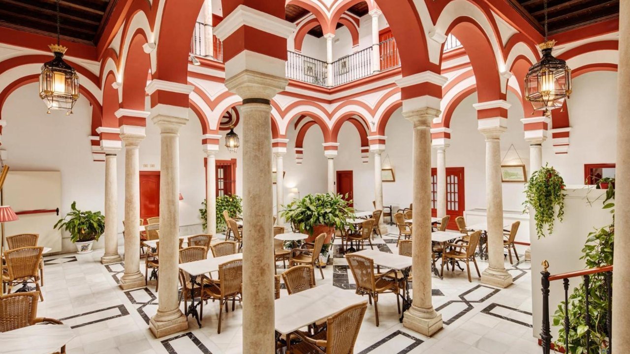 Sercotel las Casas de Los Mercaderes - Vlucht + Hotel Sevilla