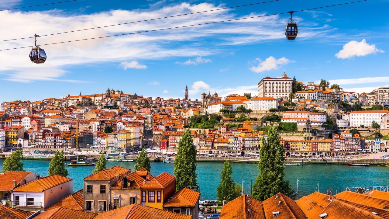 Hotel da Musica - Vlucht + Hotel Porto