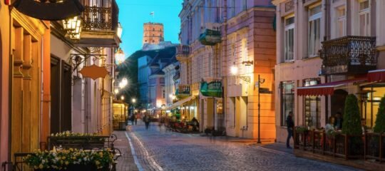 Courtyard By Marriott Vilnius City Center - Vlucht + Hotel Vilnius