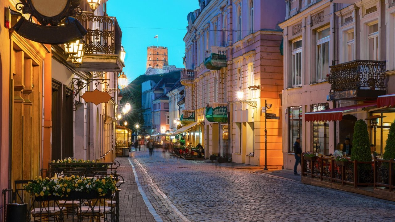 Courtyard By Marriott Vilnius City Center - Vlucht + Hotel Vilnius